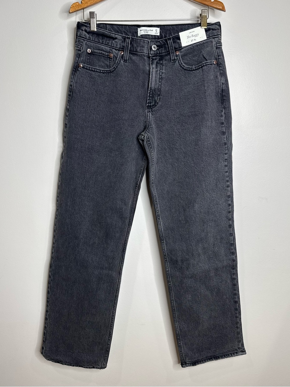 NWT Abercrombie & Fitch Baggy Low Rise Black Straight Leg Denim Jeans 27 Long